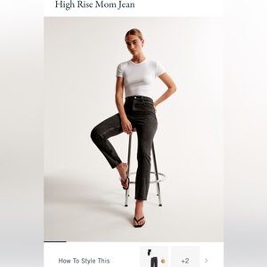 Abercrombie high rise Mom Jean, black wash, 27L